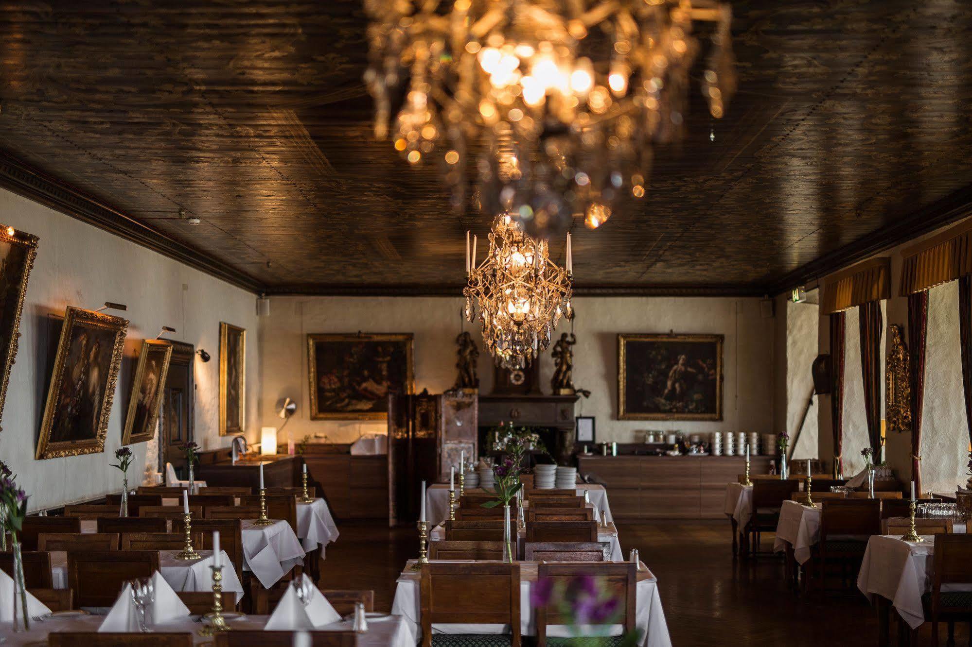 Hotel Gyllene Uttern Granna Ngoại thất bức ảnh