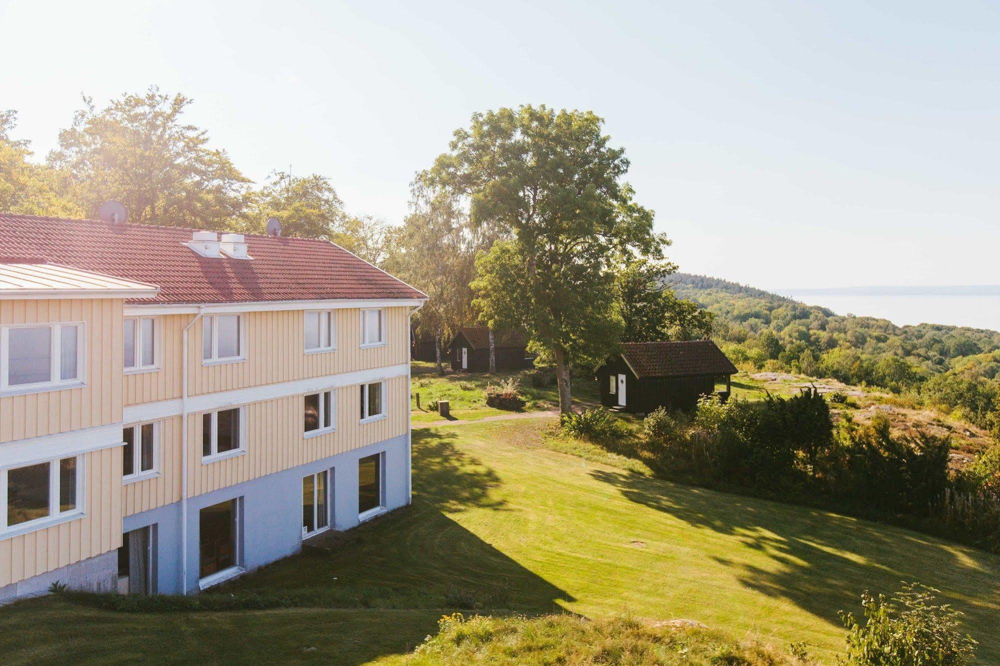 Hotel Gyllene Uttern Granna Ngoại thất bức ảnh